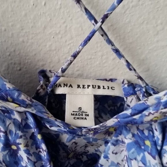 Banana Republic Blue Floral Silk Camisole - Picture 4 of 7